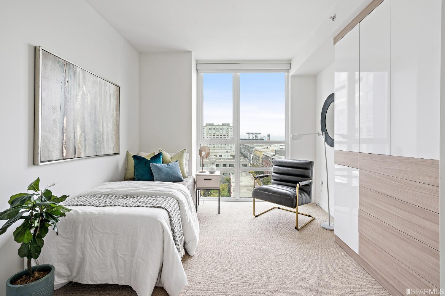 300 Berry Street Unit: 1208