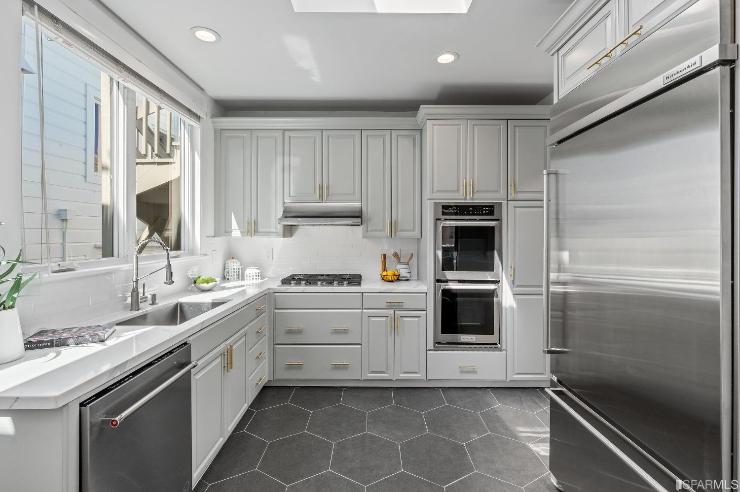 2447 Franklin Street