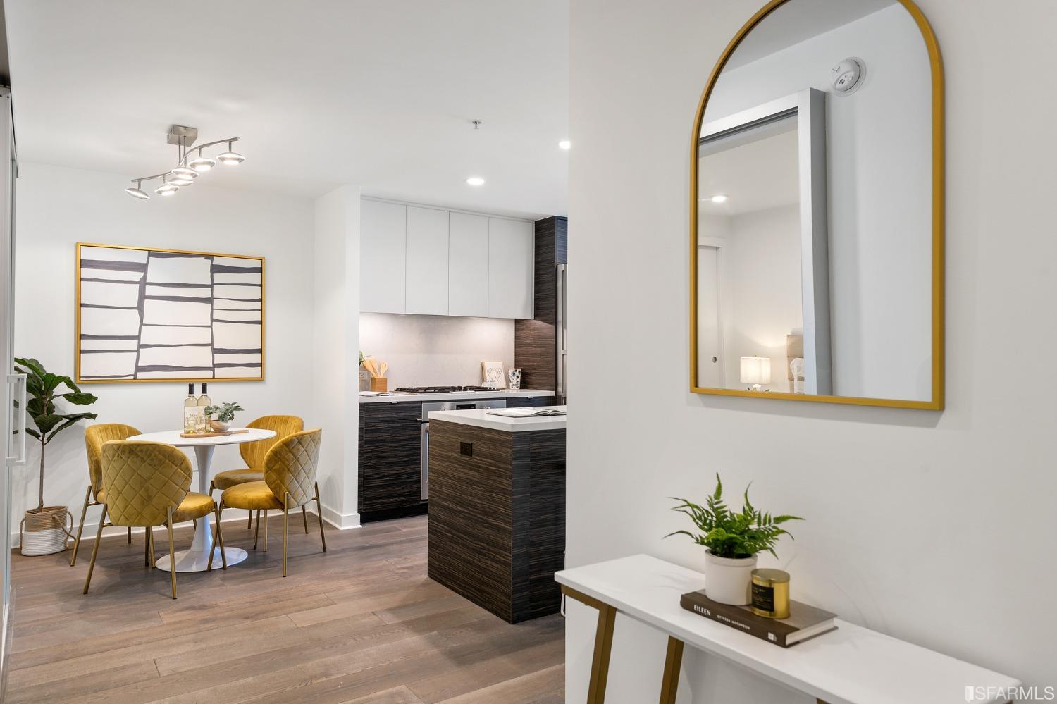 1688 Pine Street Unit: W501