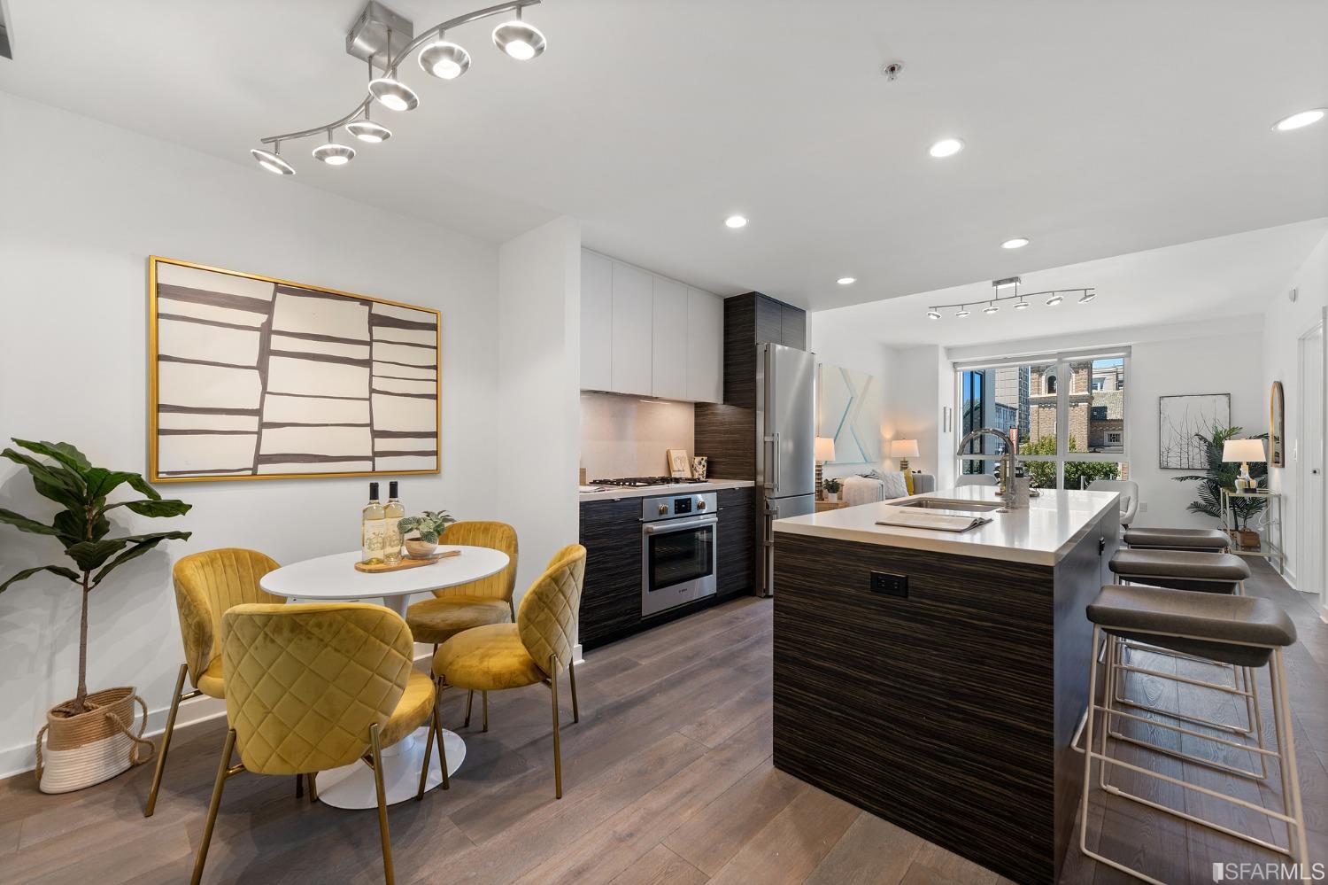 1688 Pine Street Unit: W501