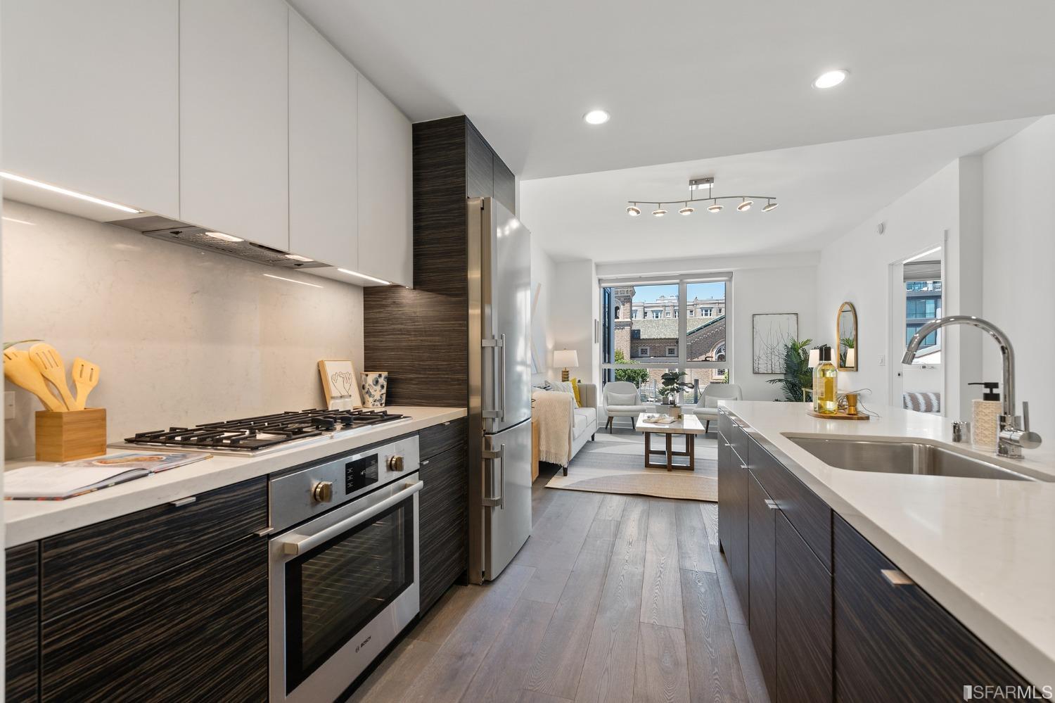 1688 Pine Street Unit: W501