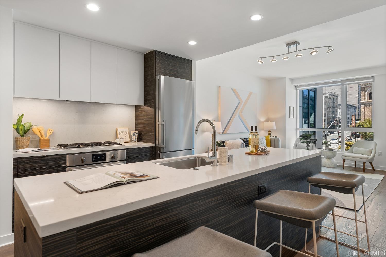 1688 Pine Street Unit: W501