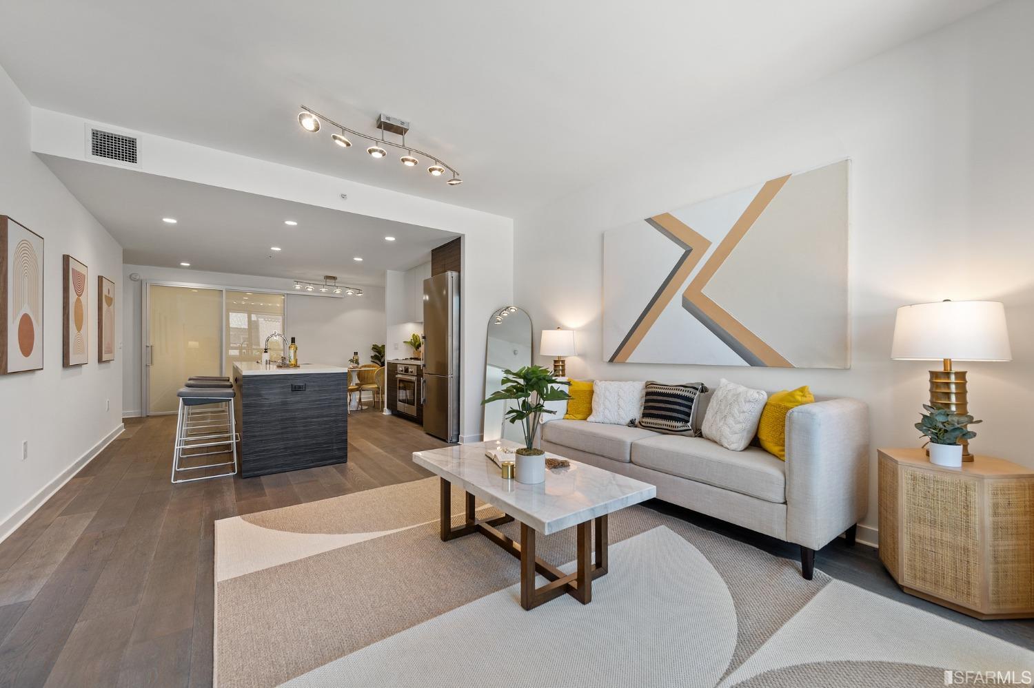 1688 Pine Street Unit: W501