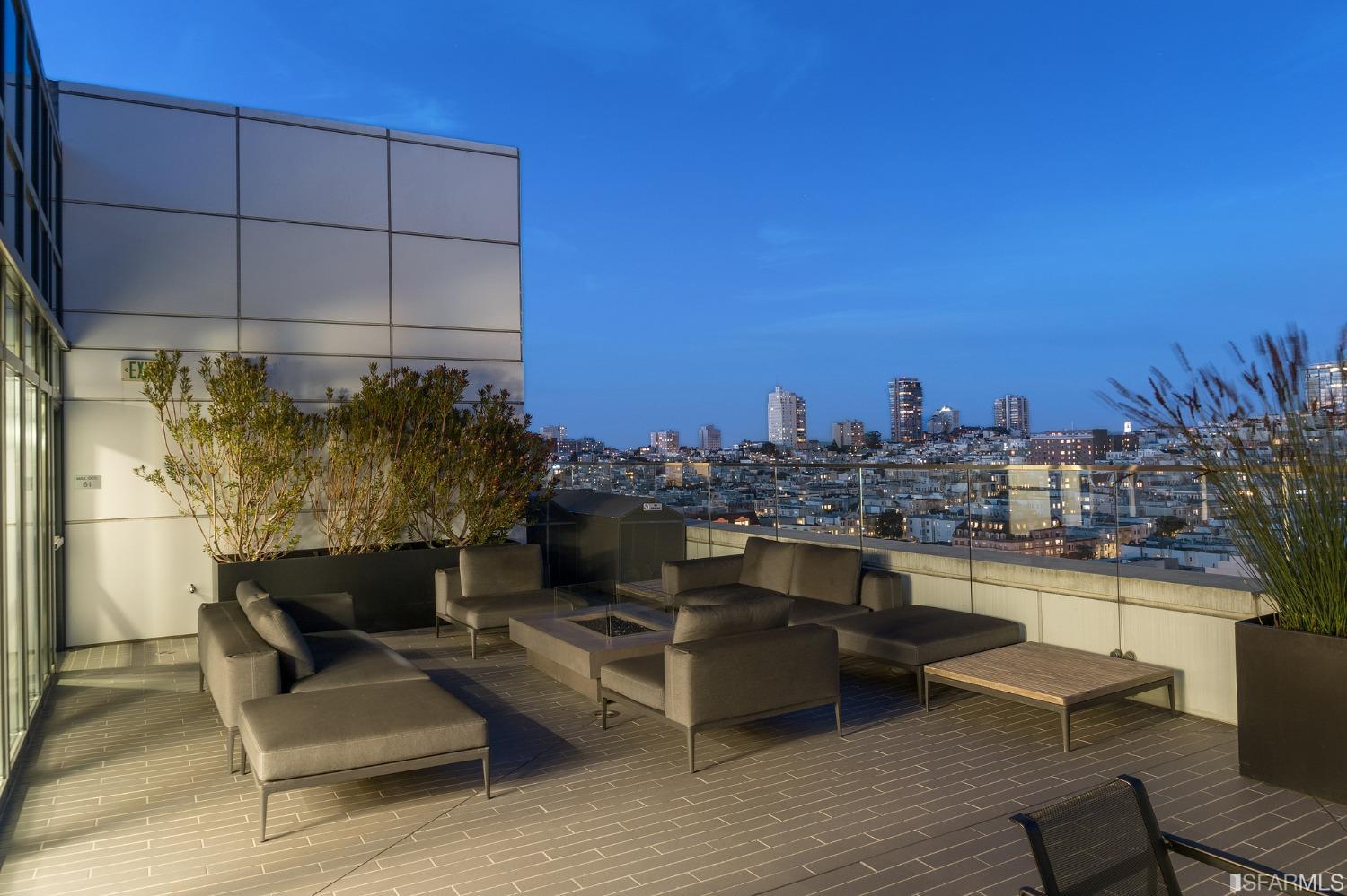 1688 Pine Street Unit: W501