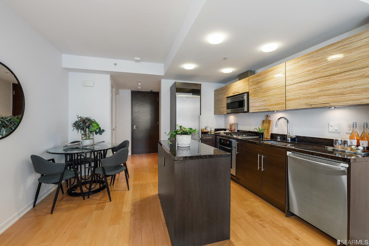 829 Folsom Street Unit: 704