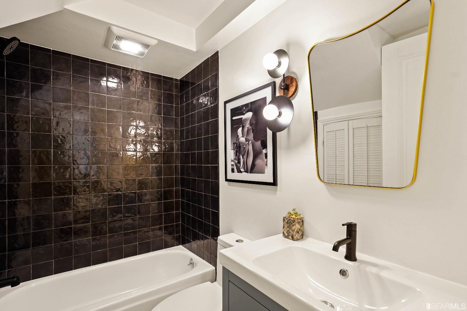 2903 Harrison Street