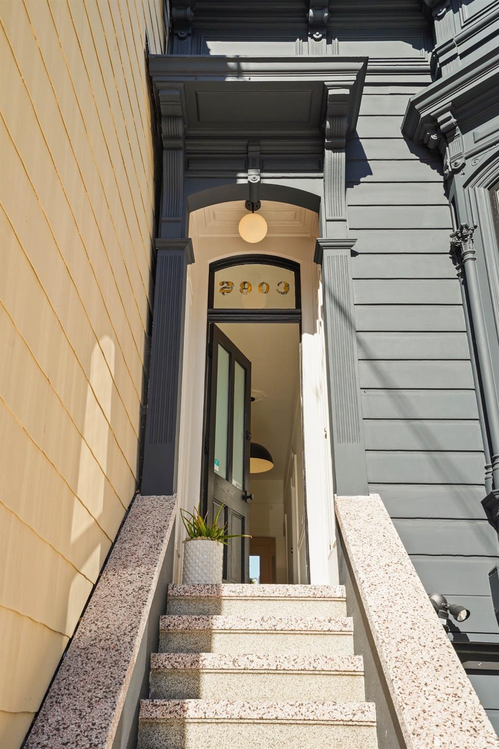 2903 Harrison Street