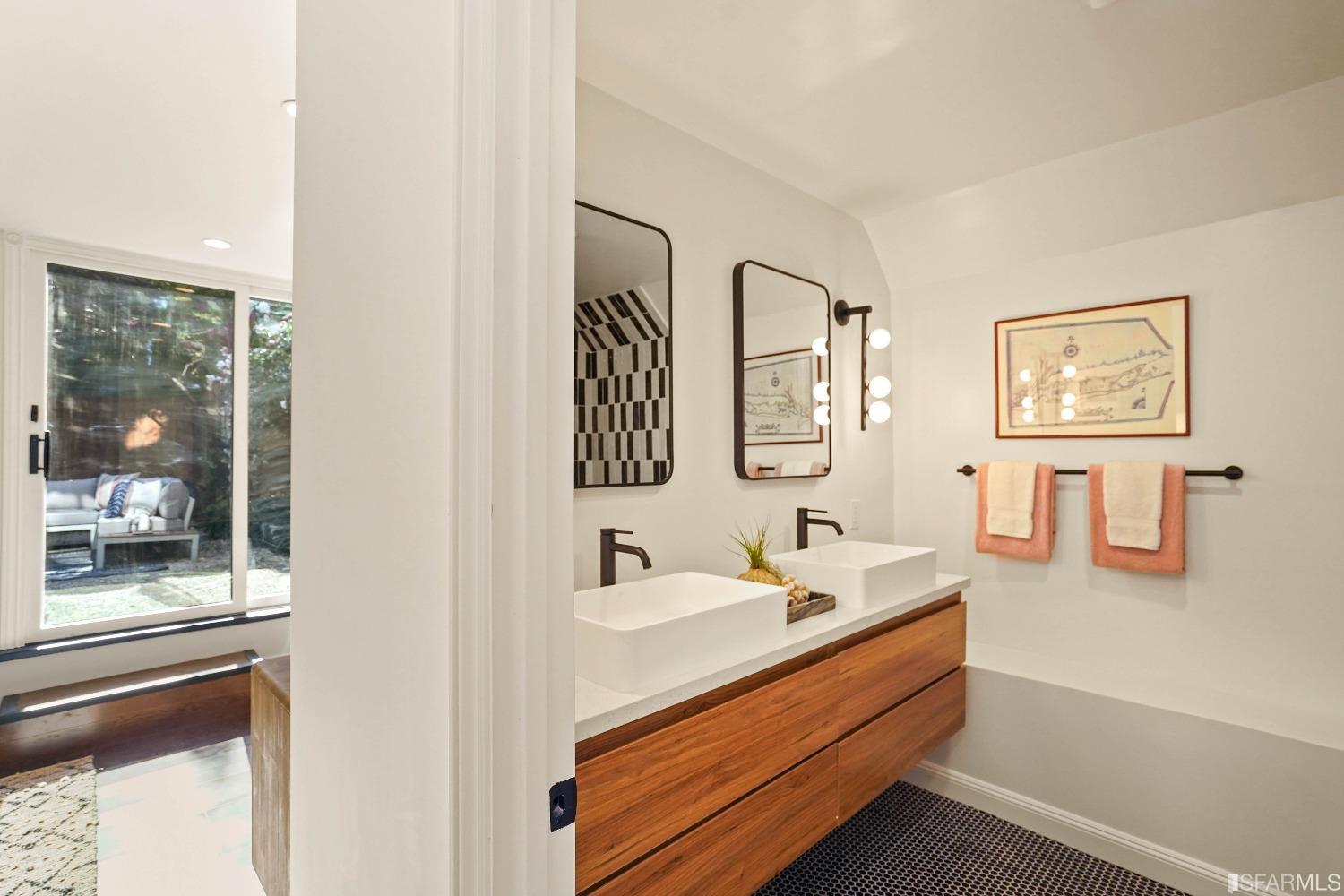 2903 Harrison Street