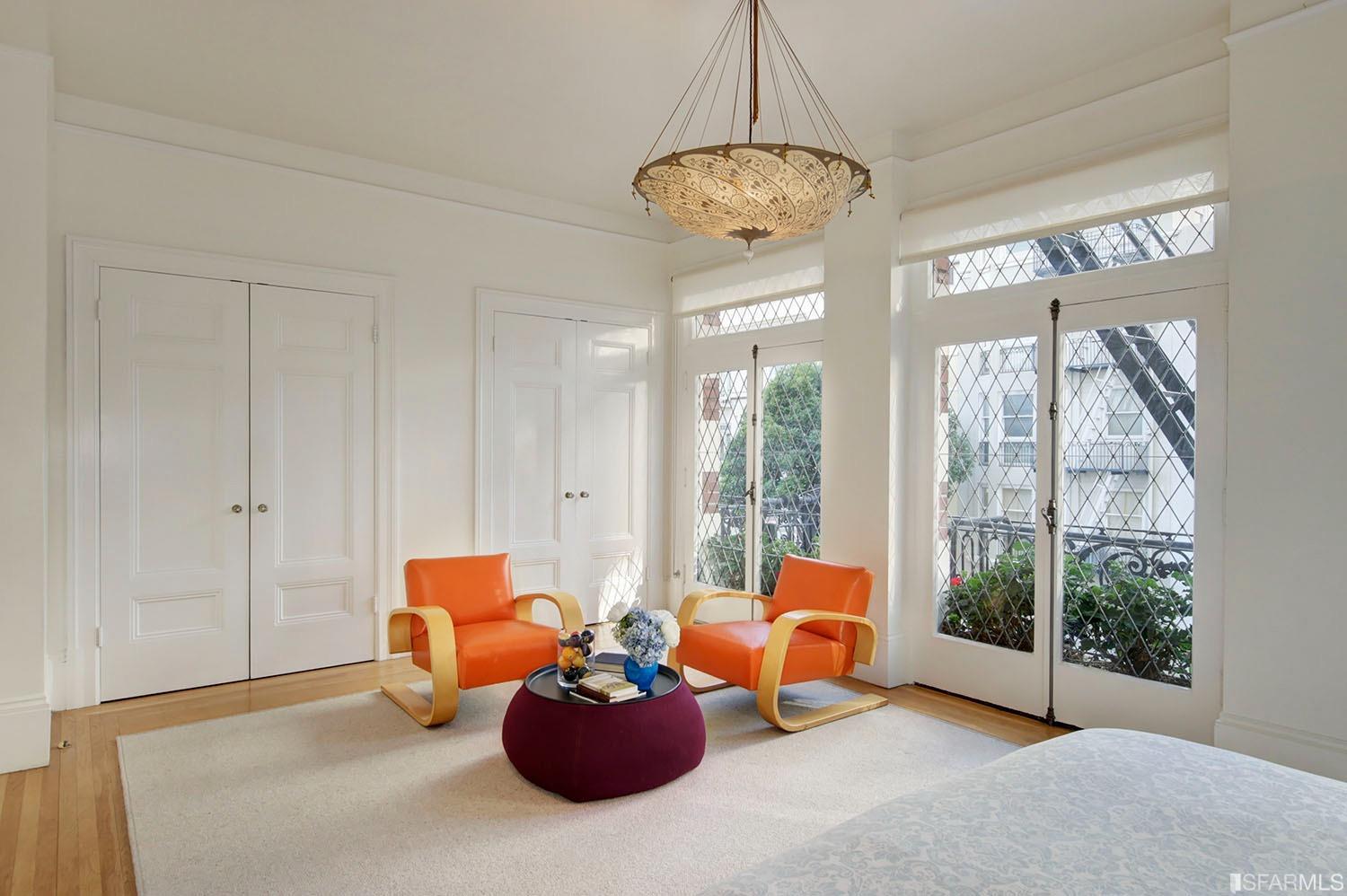 901 Powell Street Unit: 6