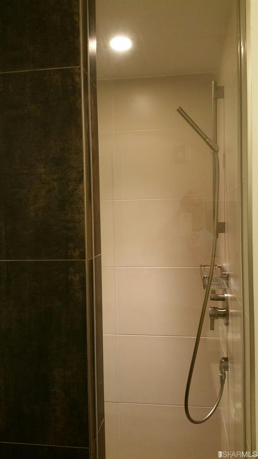 29 Oakwood Street Unit: 16