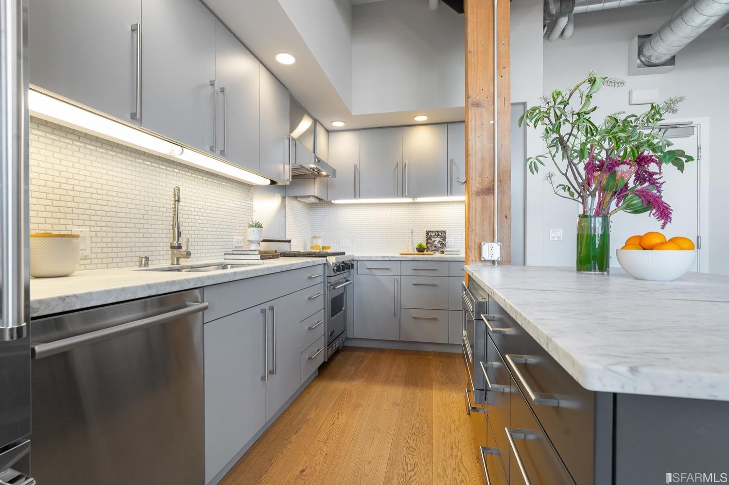 2101 Bryant Street Unit: 205