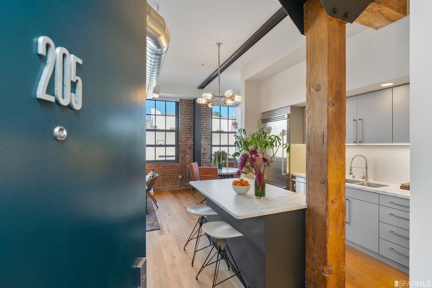 2101 Bryant Street Unit: 205