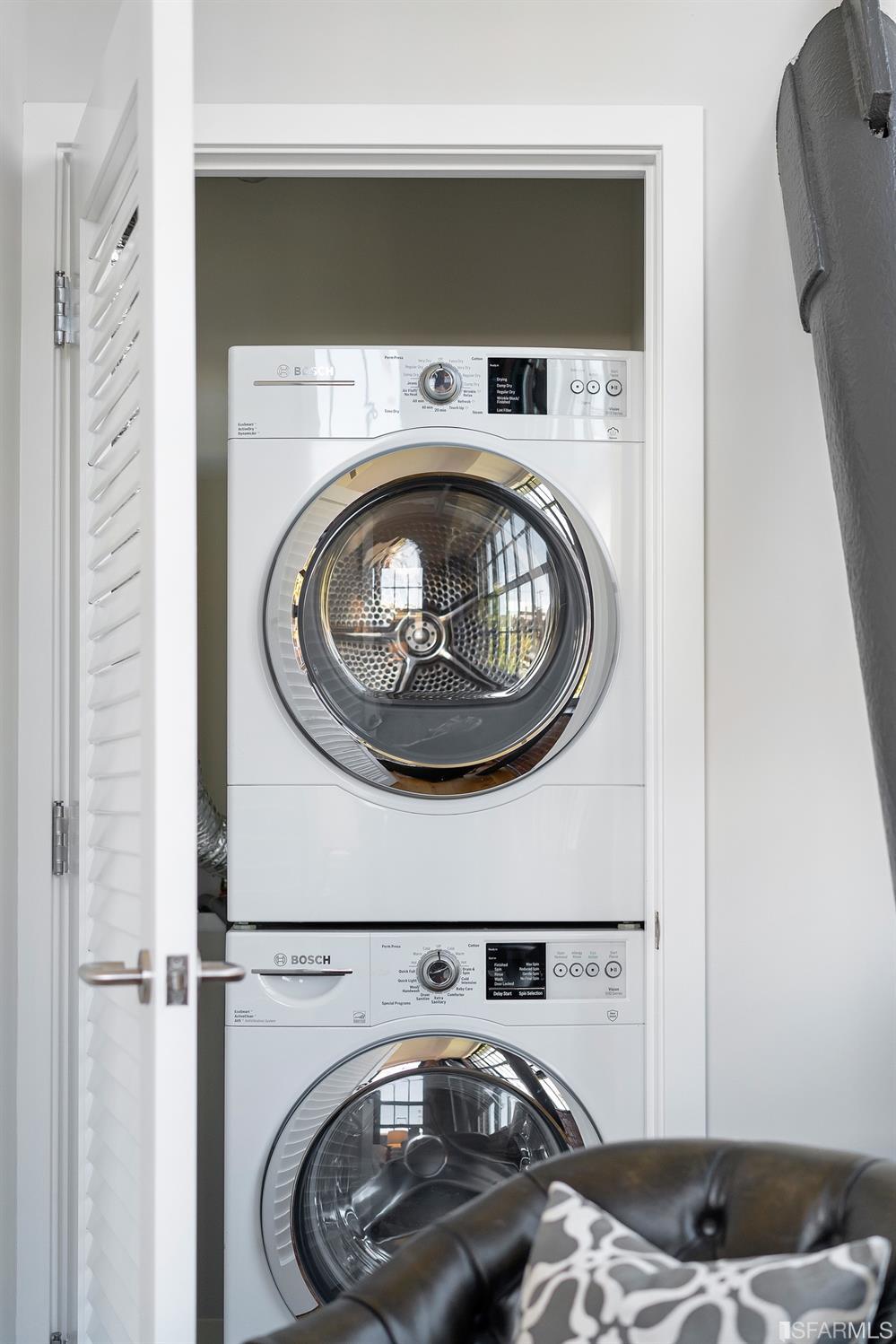 2101 Bryant Street Unit: 205