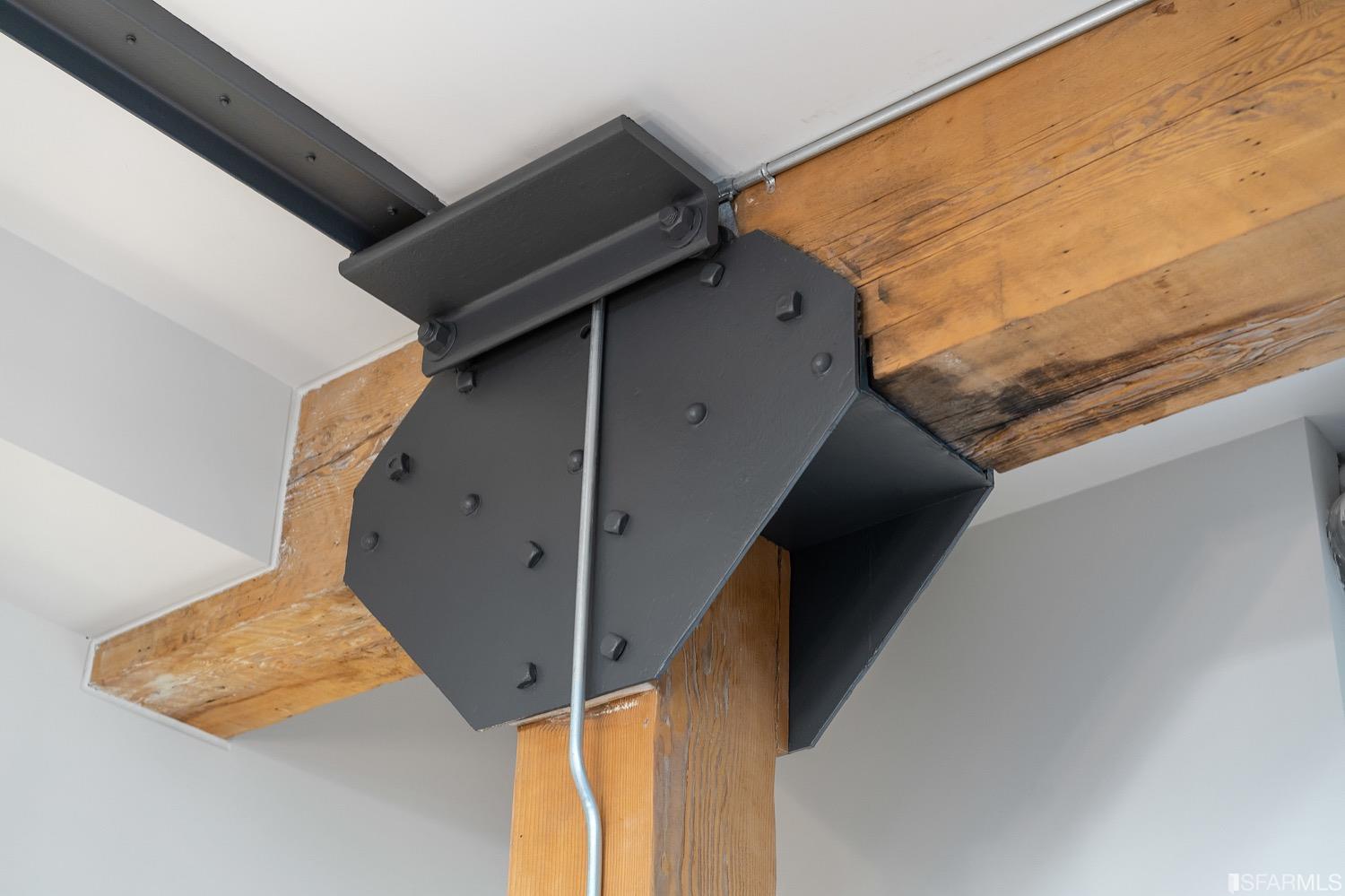 2101 Bryant Street Unit: 205