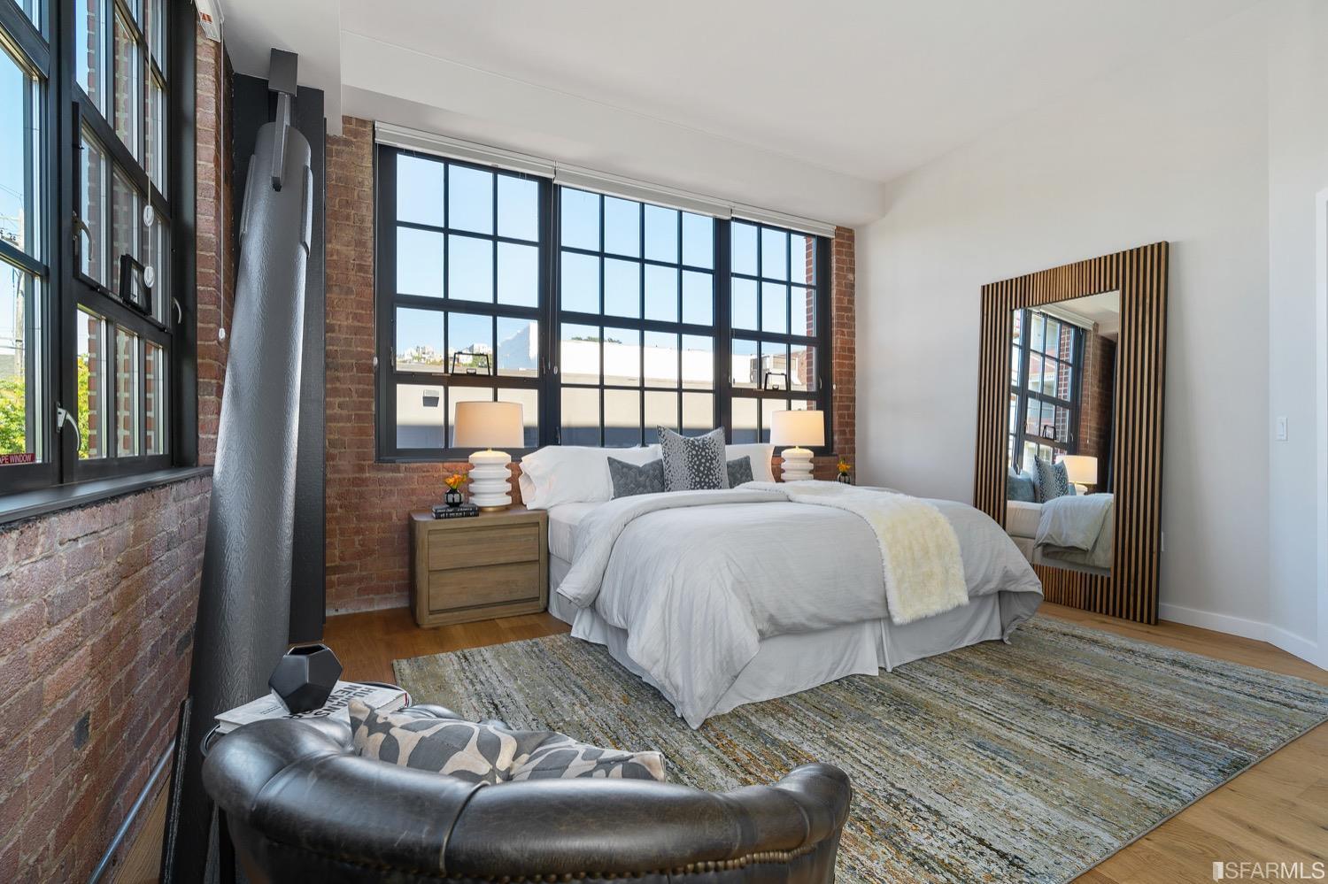 2101 Bryant Street Unit: 205