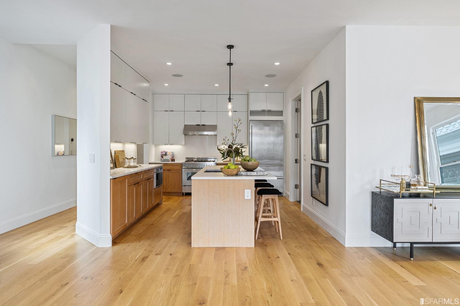 955 South Van Ness Avenue