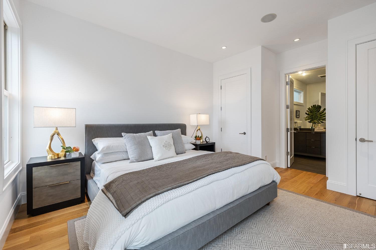 955 South Van Ness Avenue