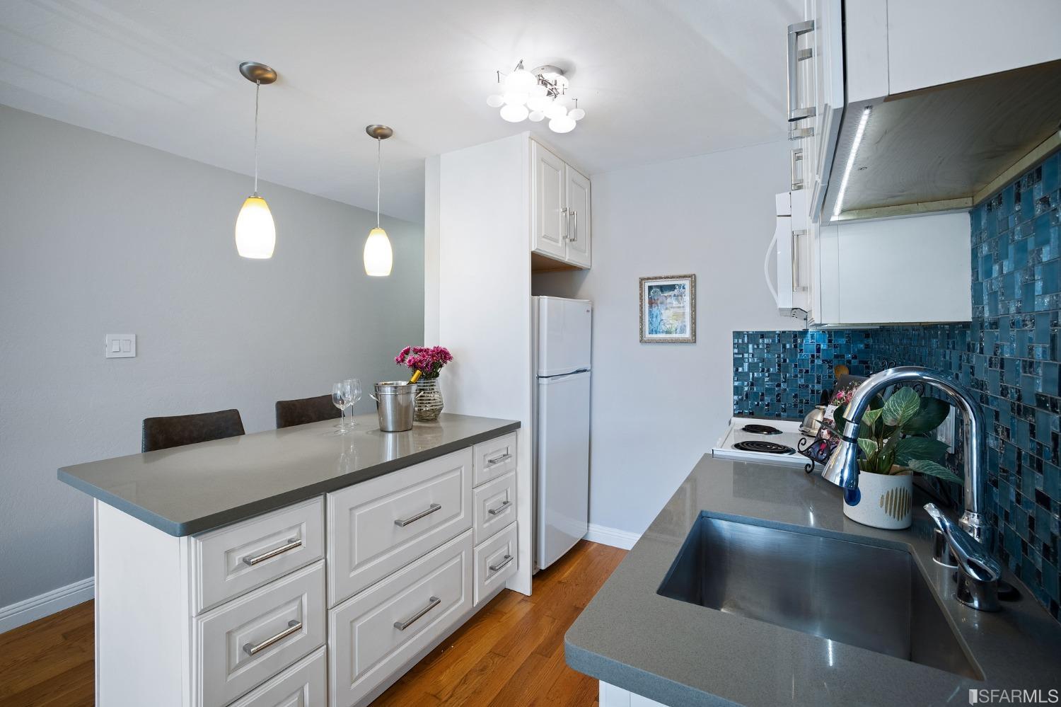 930 Elizabeth Street Unit: 1