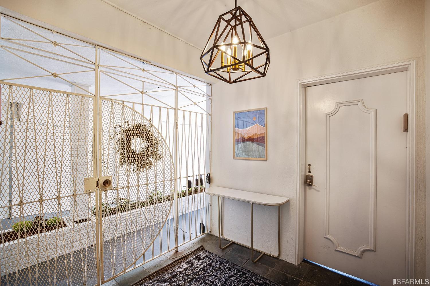 930 Elizabeth Street Unit: 1
