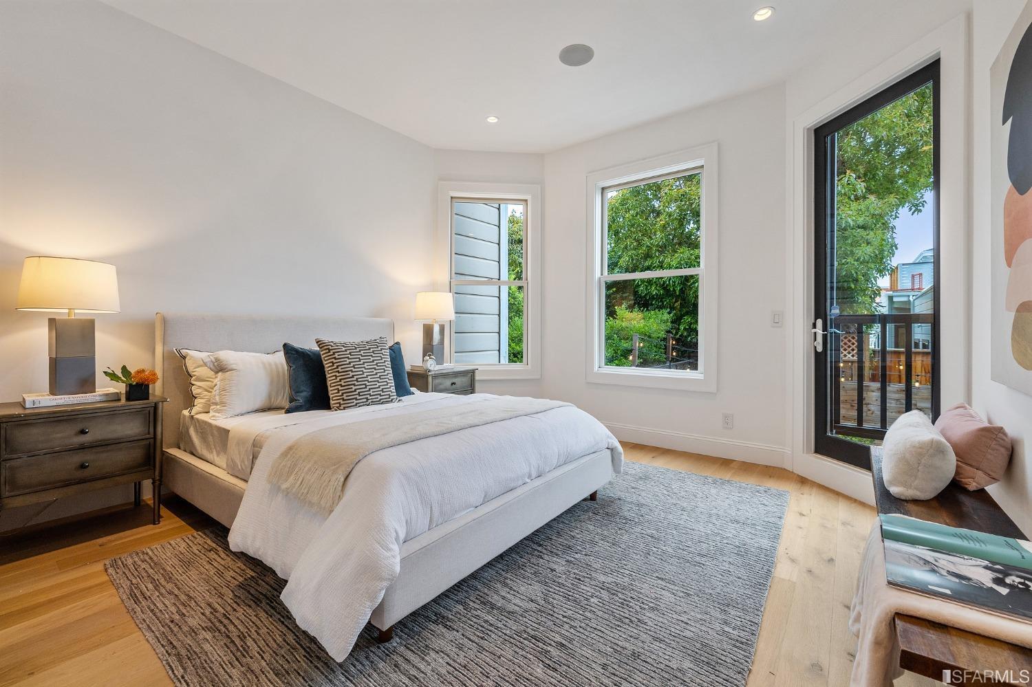 957 South Van Ness Avenue