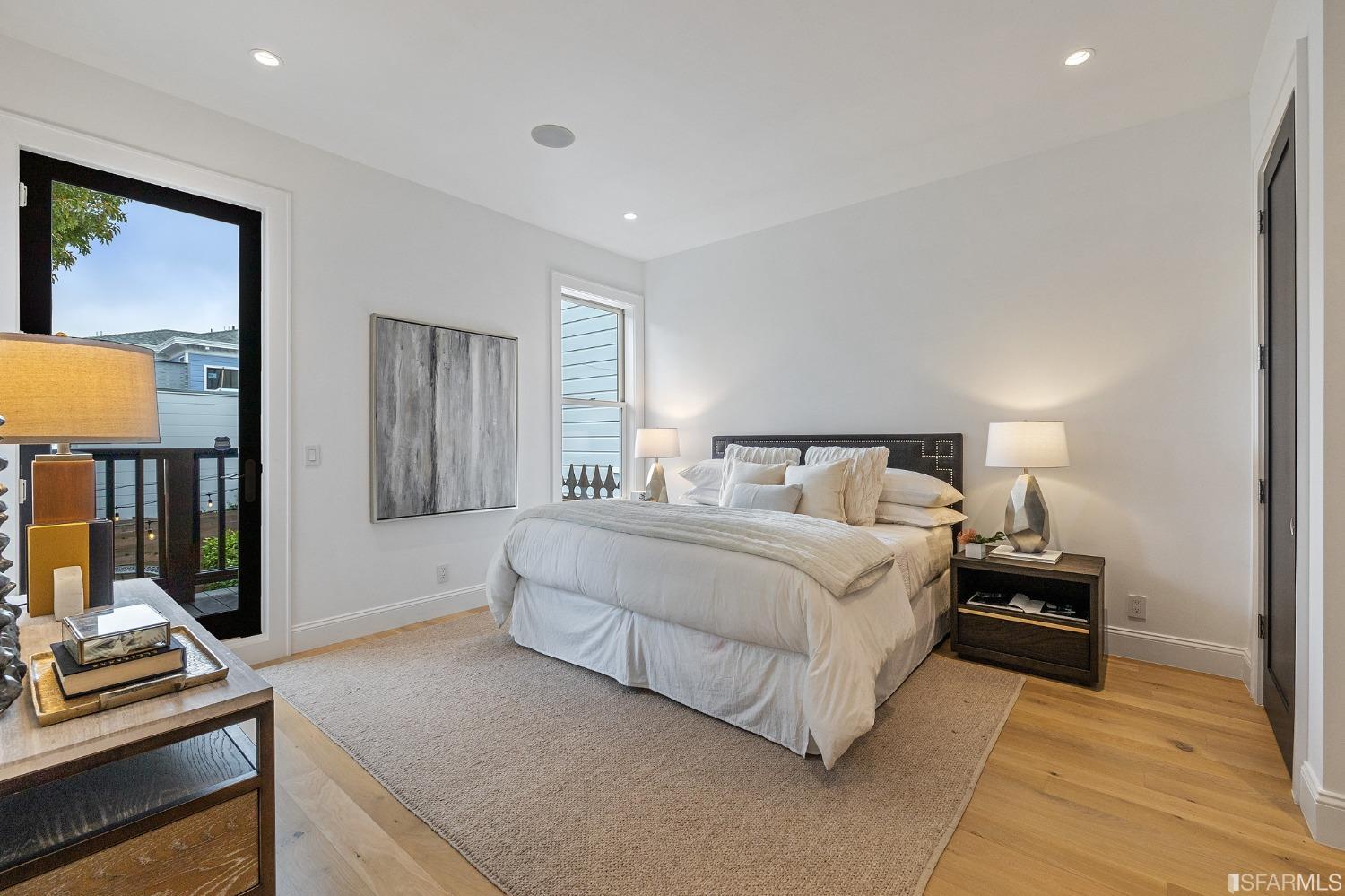 957 South Van Ness Avenue