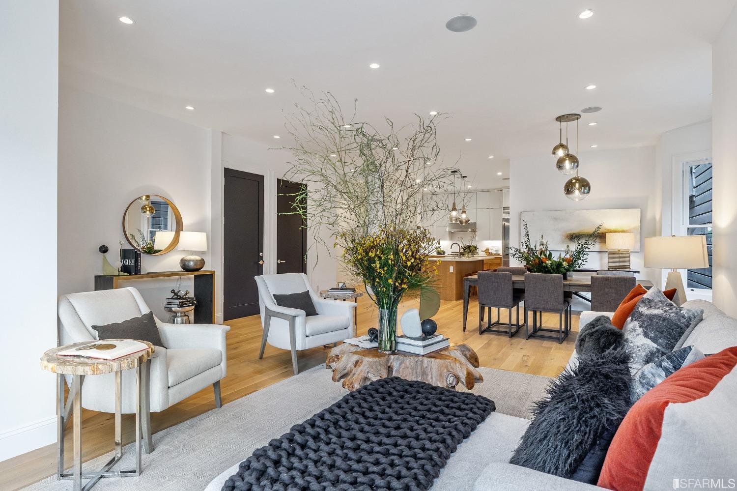 957 South Van Ness Avenue