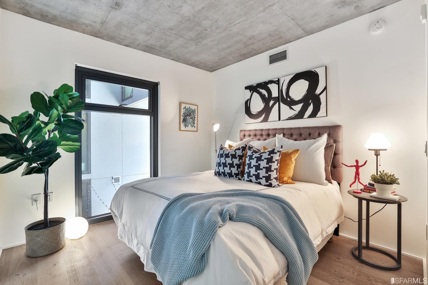 8 Octavia Street Unit: 404