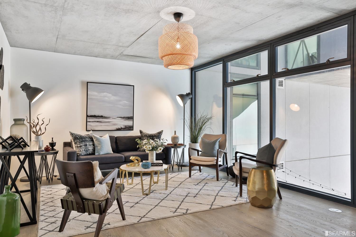 8 Octavia Street Unit: 404