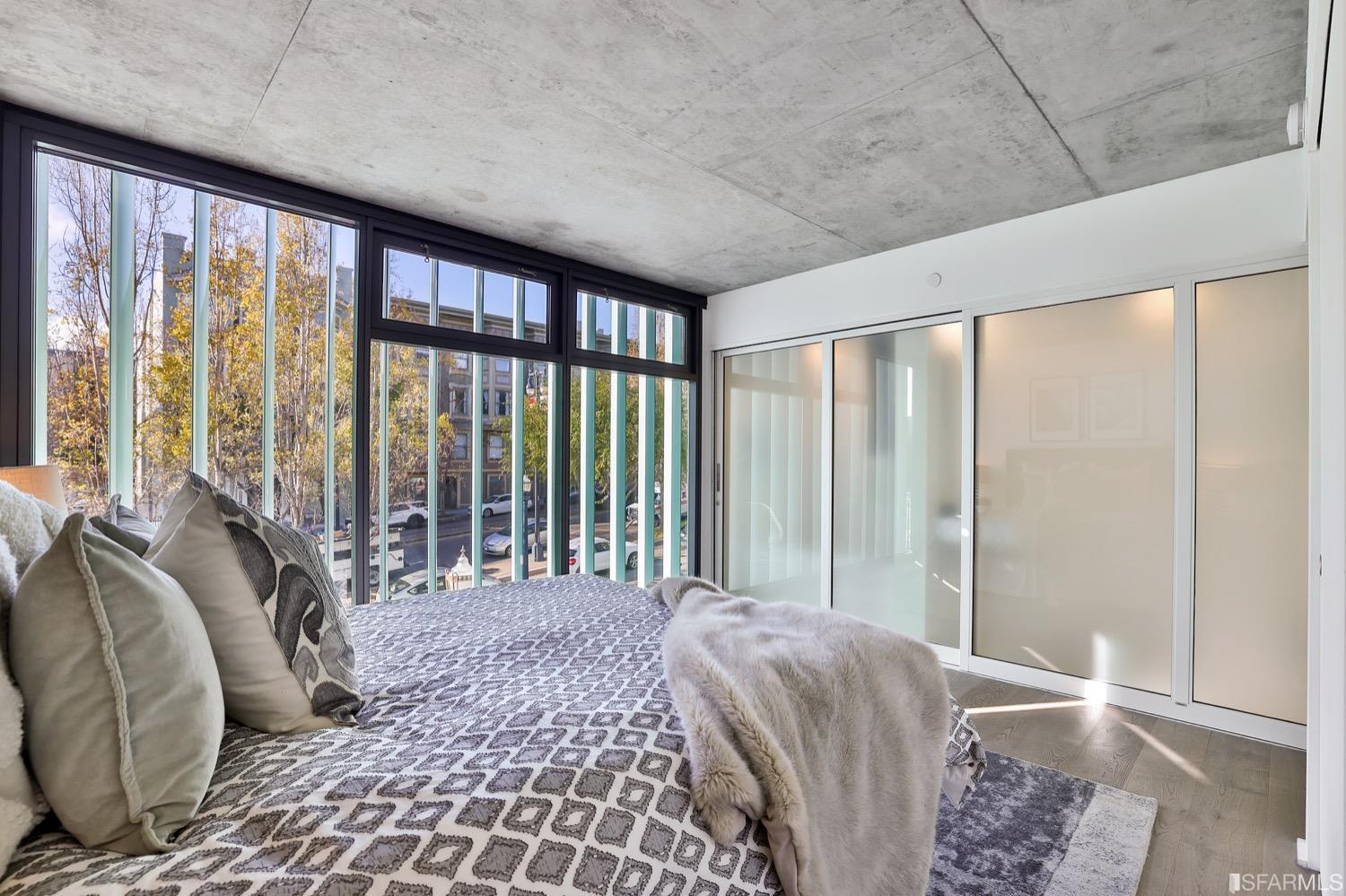 8 Octavia Street Unit: 404