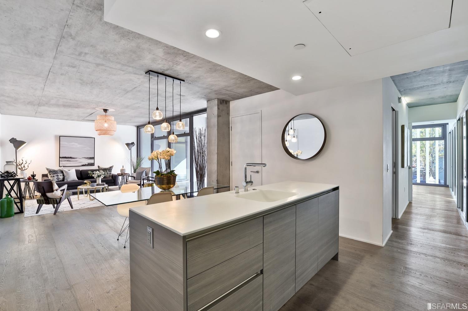 8 Octavia Street Unit: 404