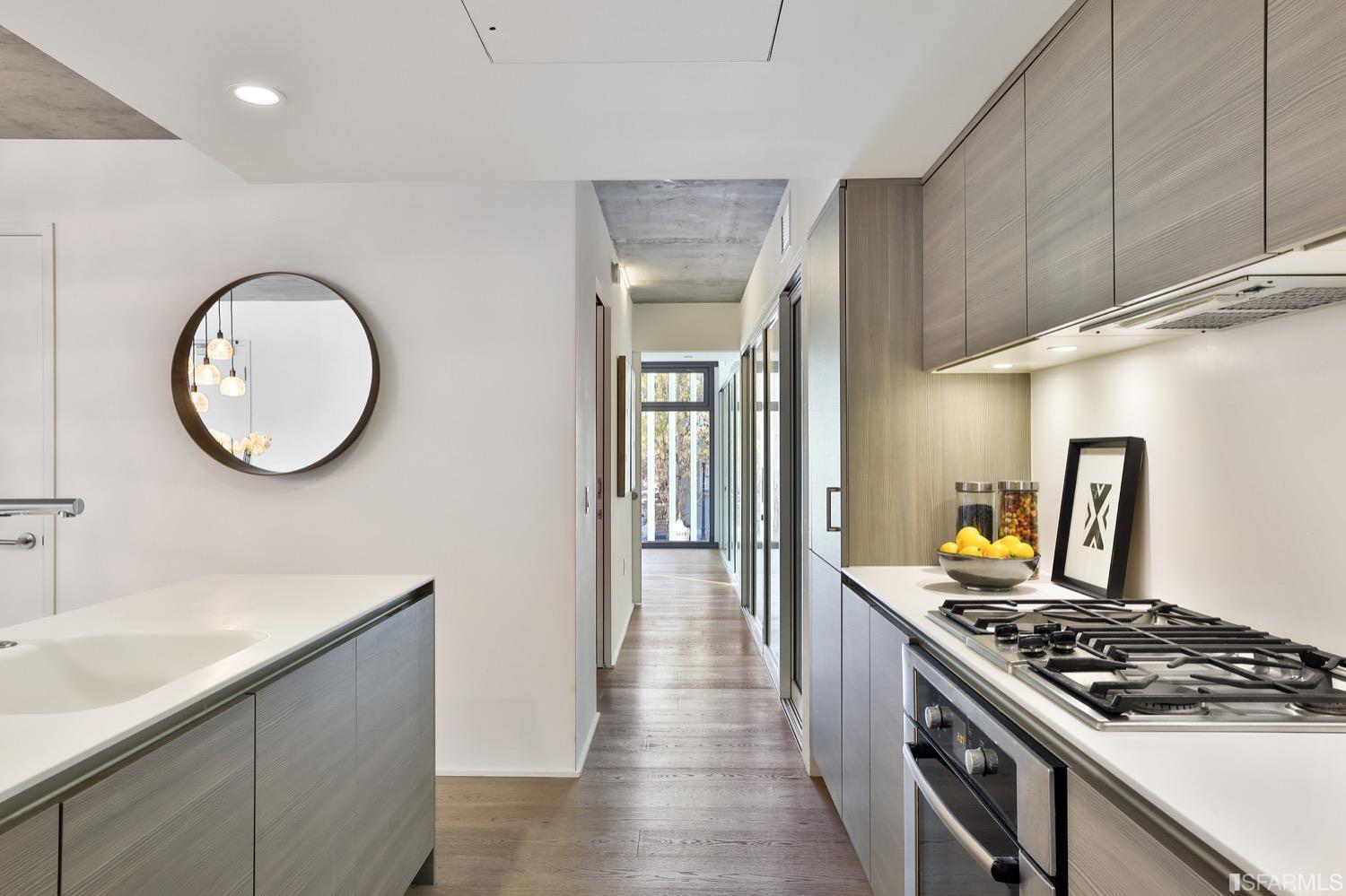 8 Octavia Street Unit: 404