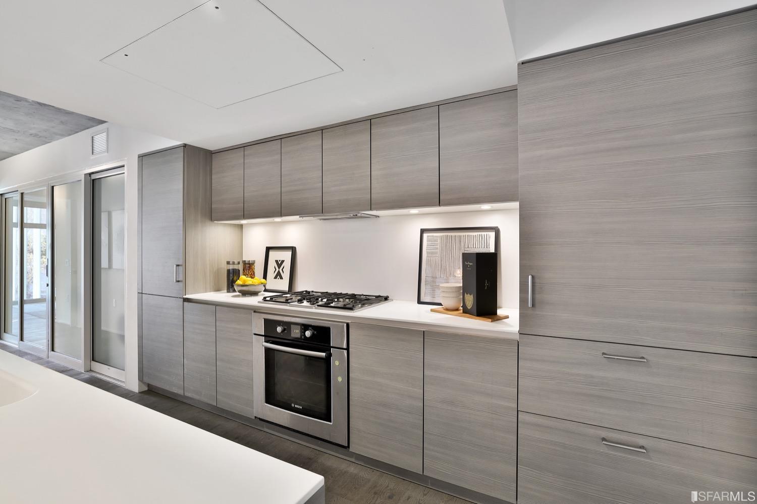 8 Octavia Street Unit: 404