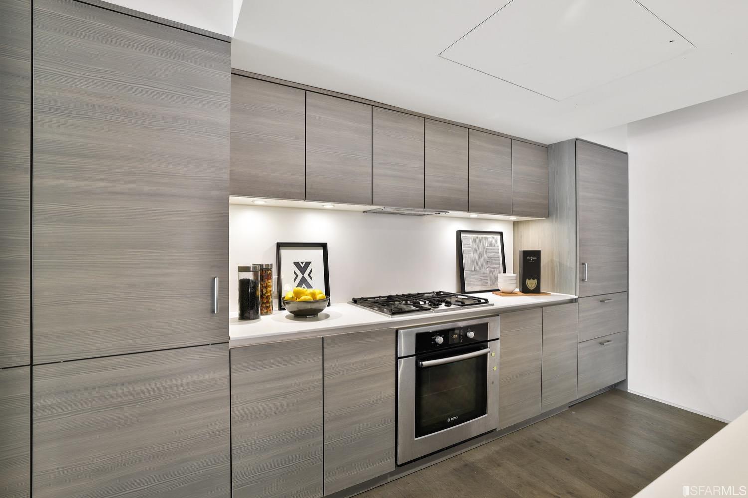 8 Octavia Street Unit: 404