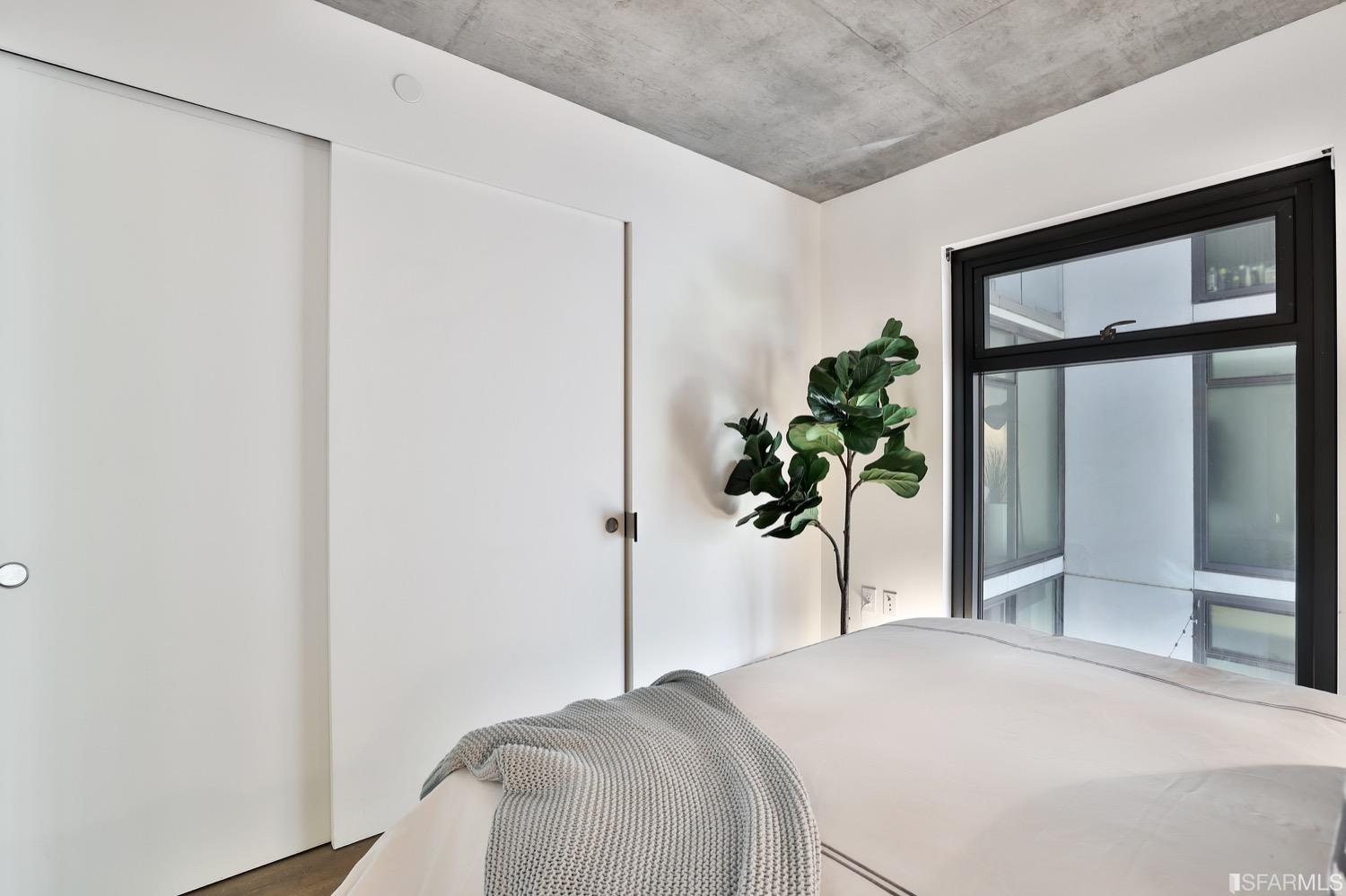 8 Octavia Street Unit: 404