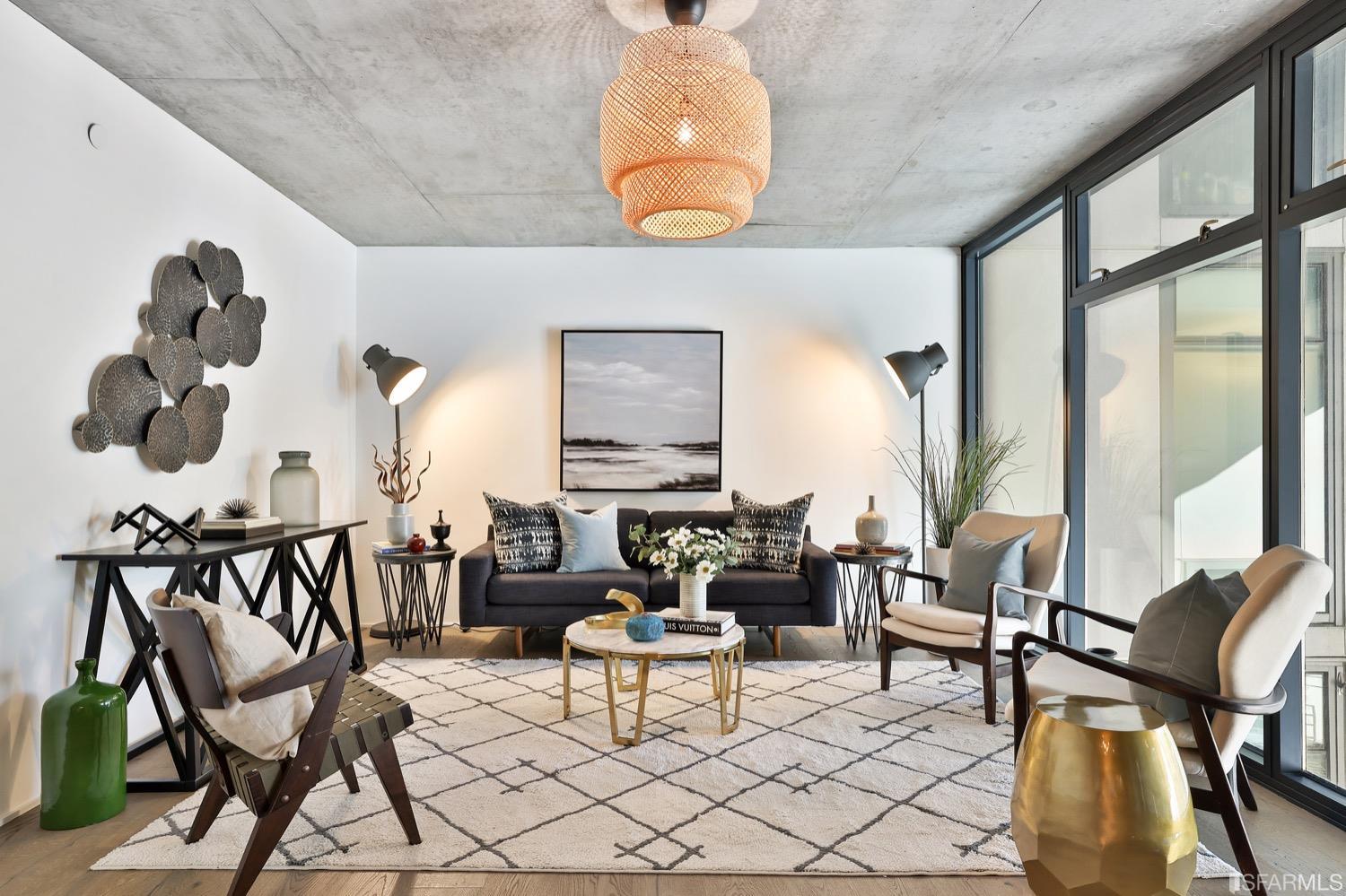 8 Octavia Street Unit: 404