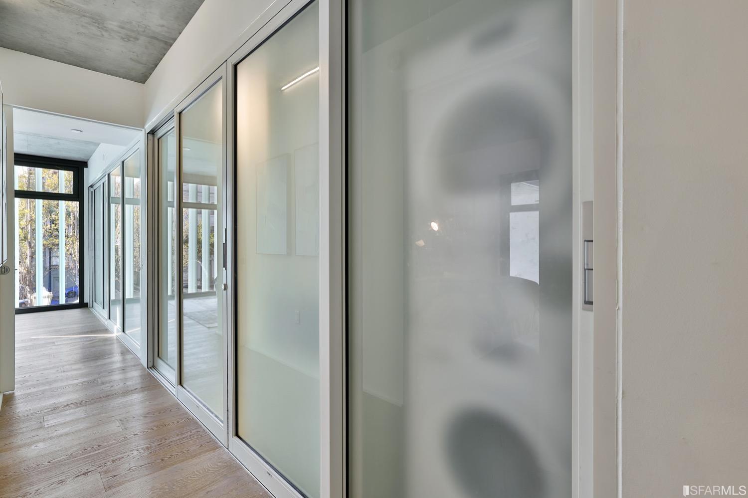 8 Octavia Street Unit: 404