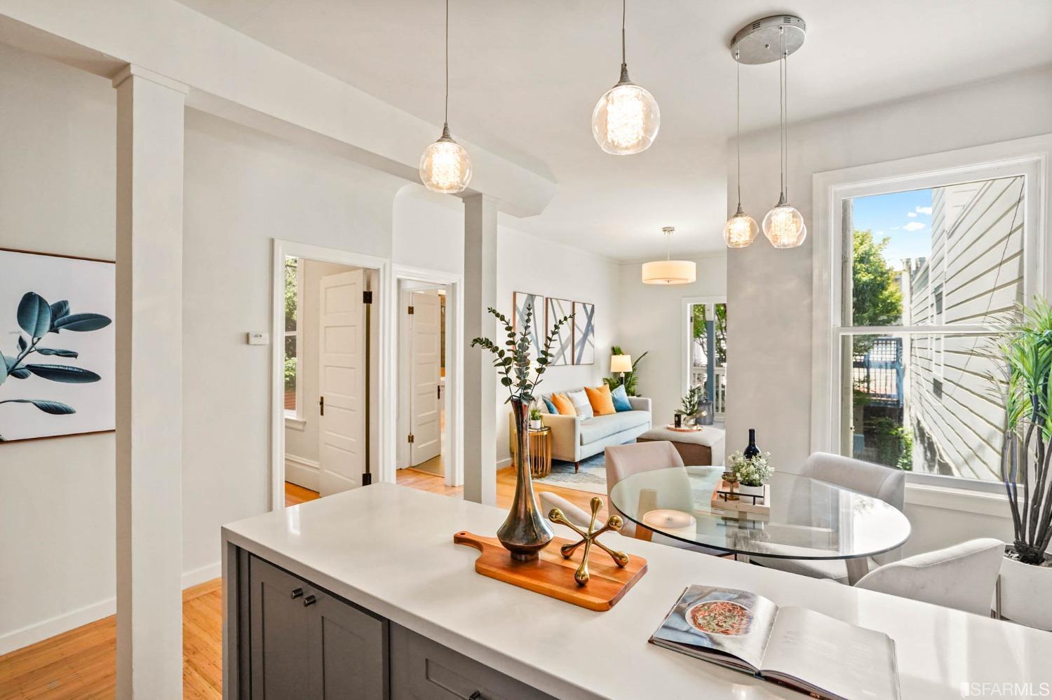 856 Green Street Unit: 1