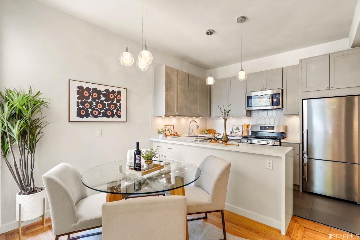 856 Green Street Unit: 1