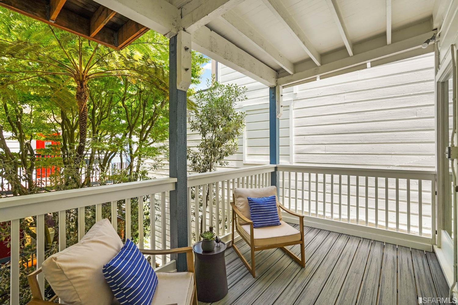 856 Green Street Unit: 1