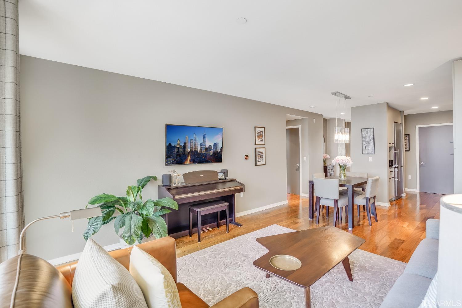 989 20th Street Unit: 467