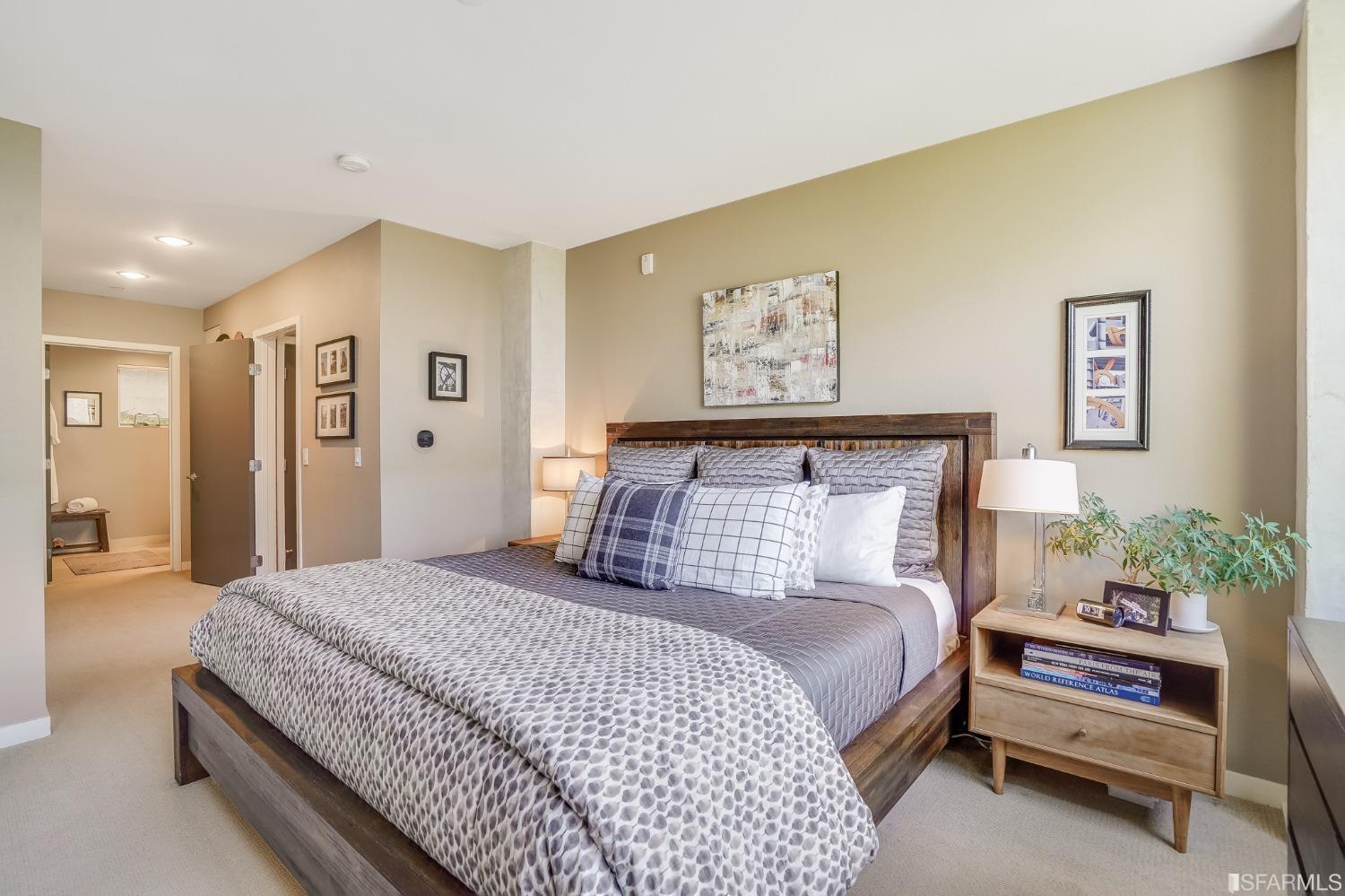 989 20th Street Unit: 467