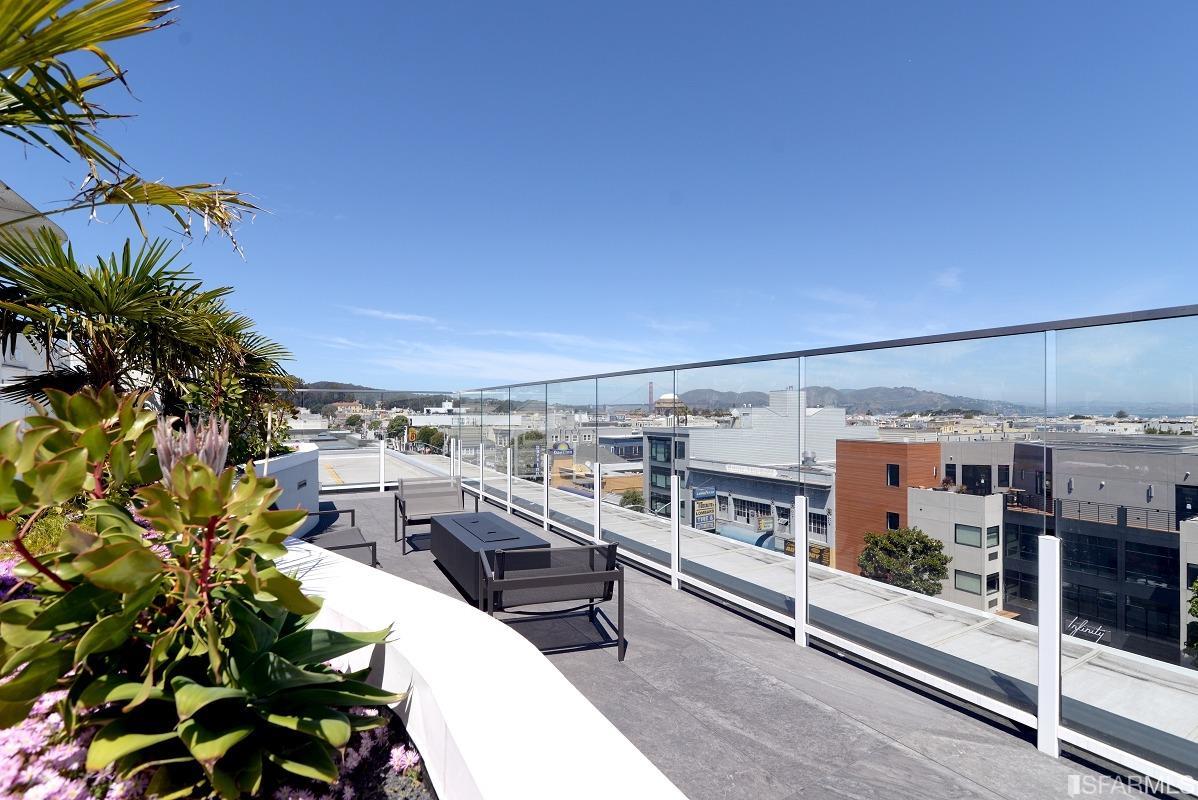 3131 Pierce Street Unit: 306