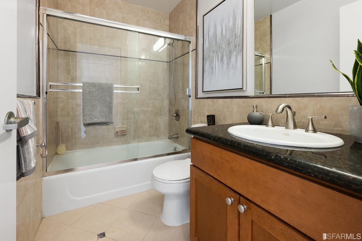 1 Wattson Place Unit: 11