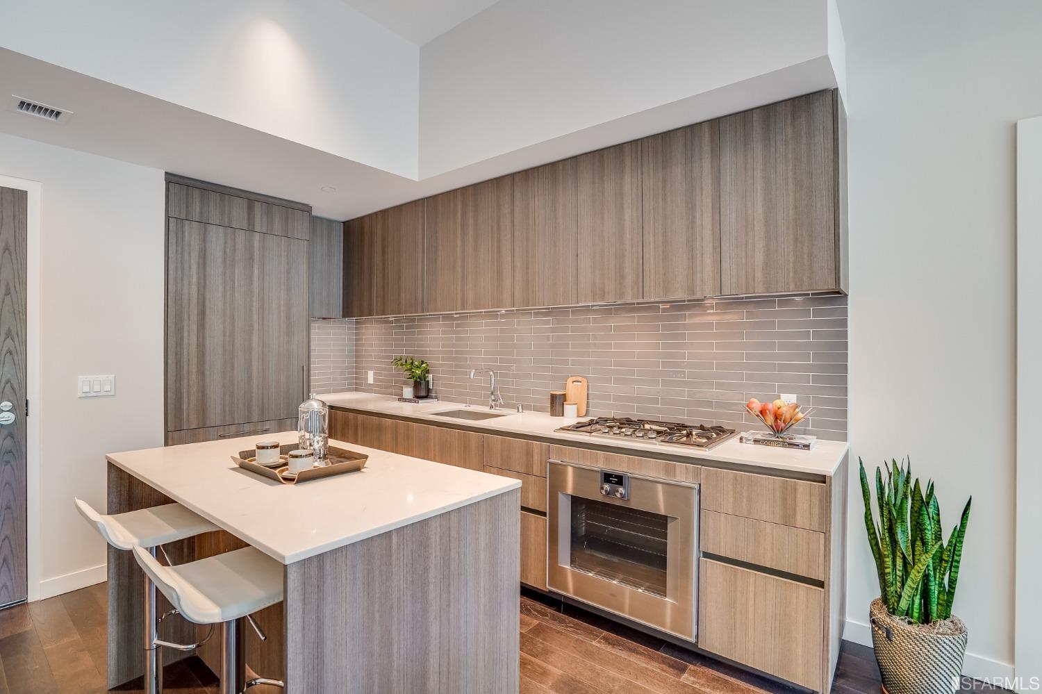 1000 3rd Street Unit: 415