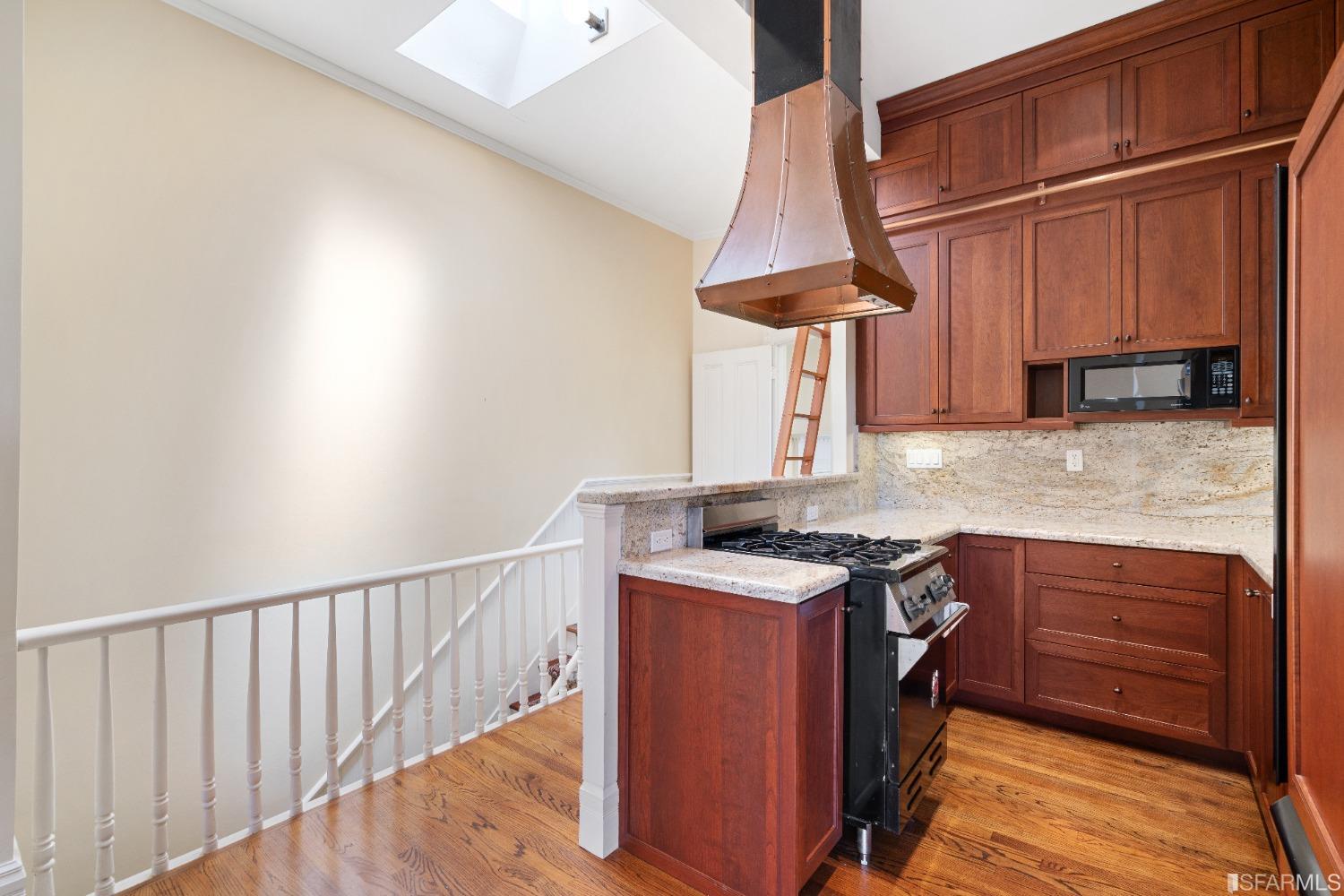 2773 Greenwich Street