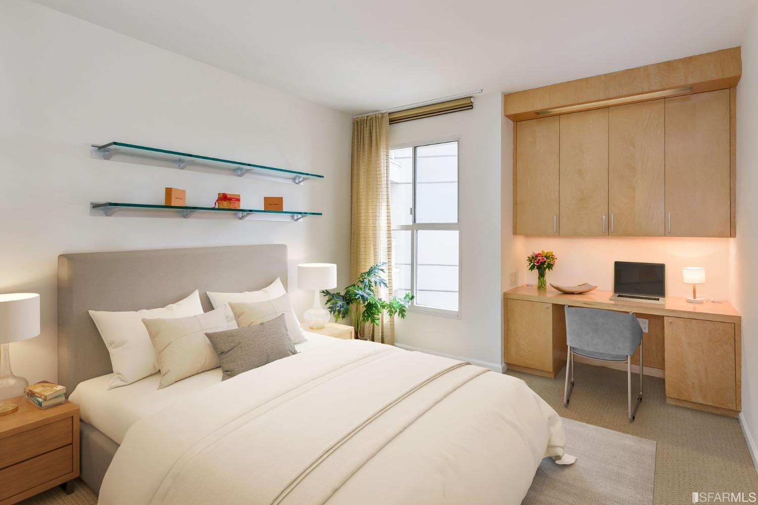 140 S Van Ness Avenue Unit: 940