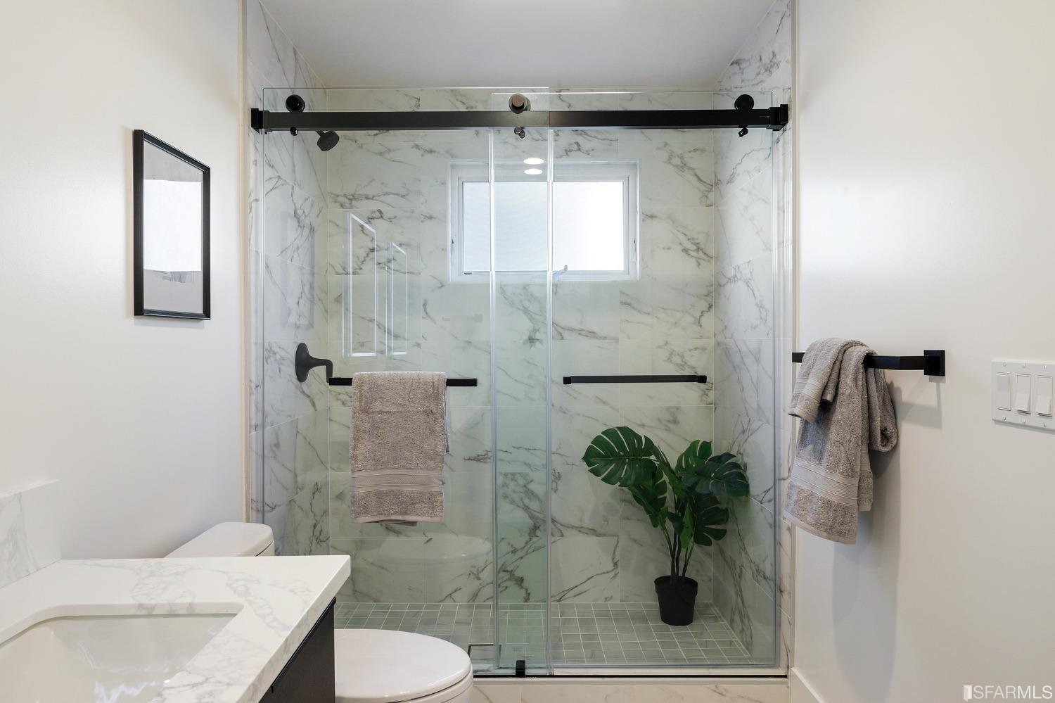 1493 Oak Grove Avenue Unit: 202