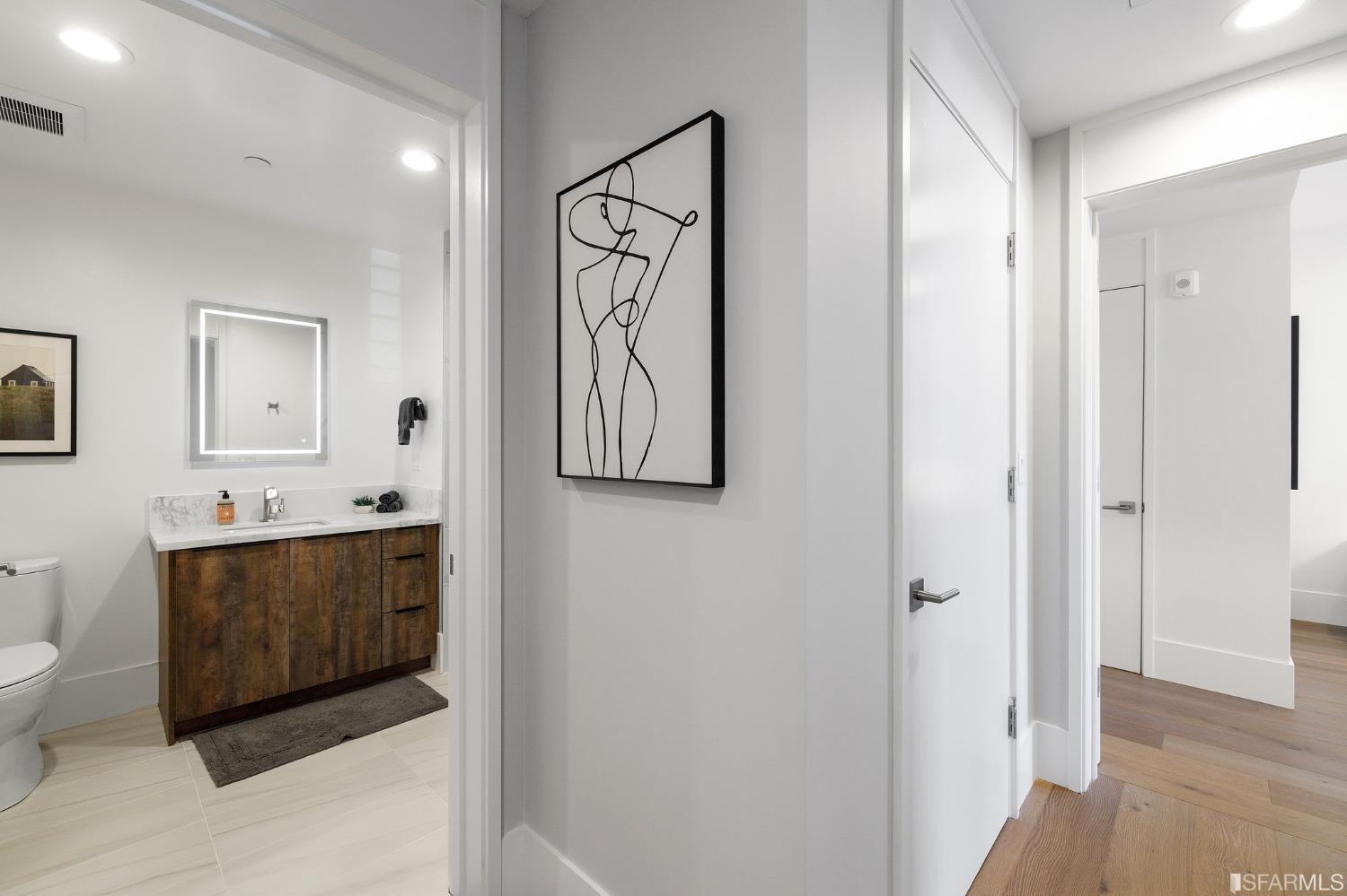 1493 Oak Grove Avenue Unit: 202