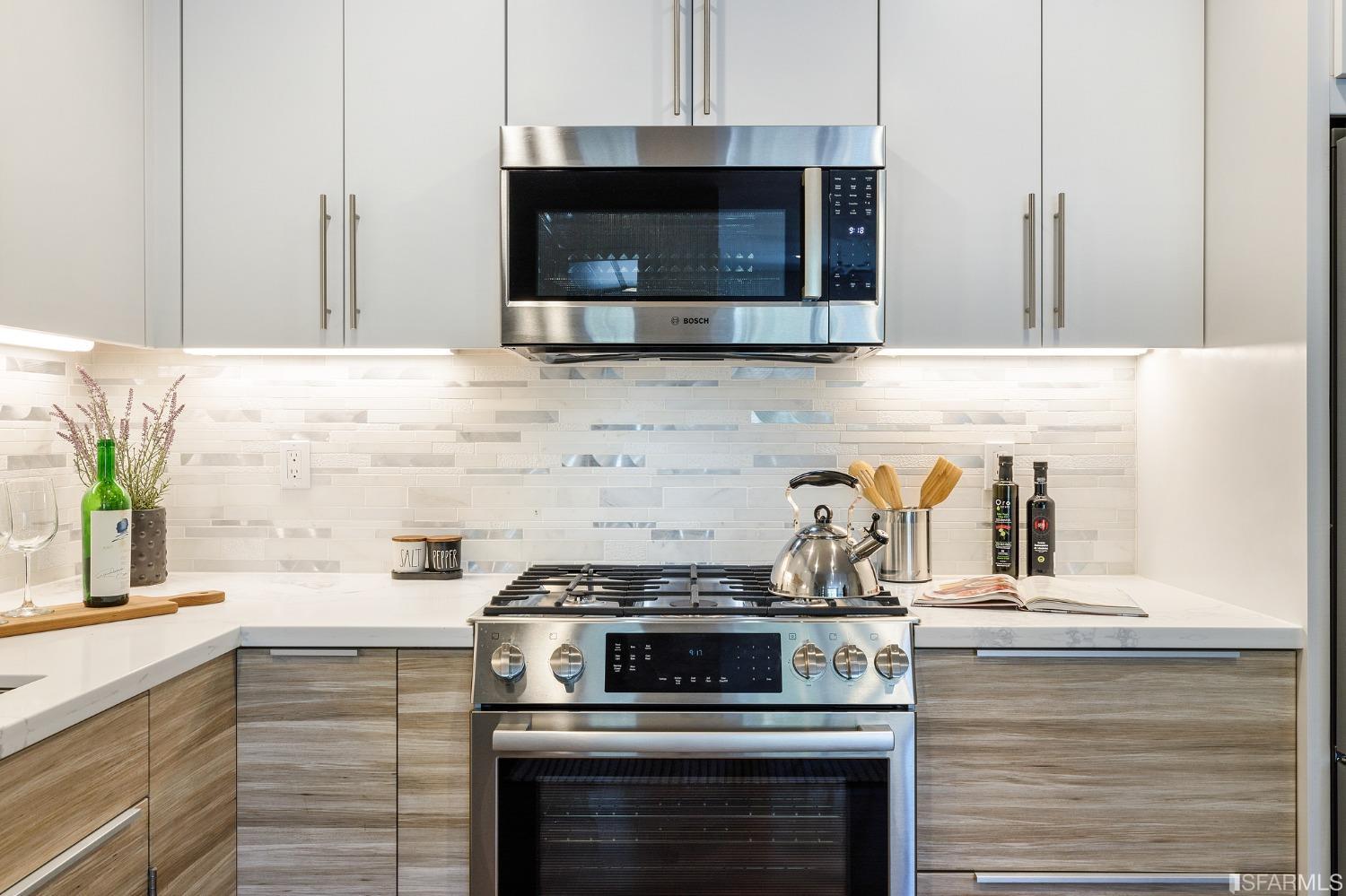 1493 Oak Grove Avenue Unit: 202