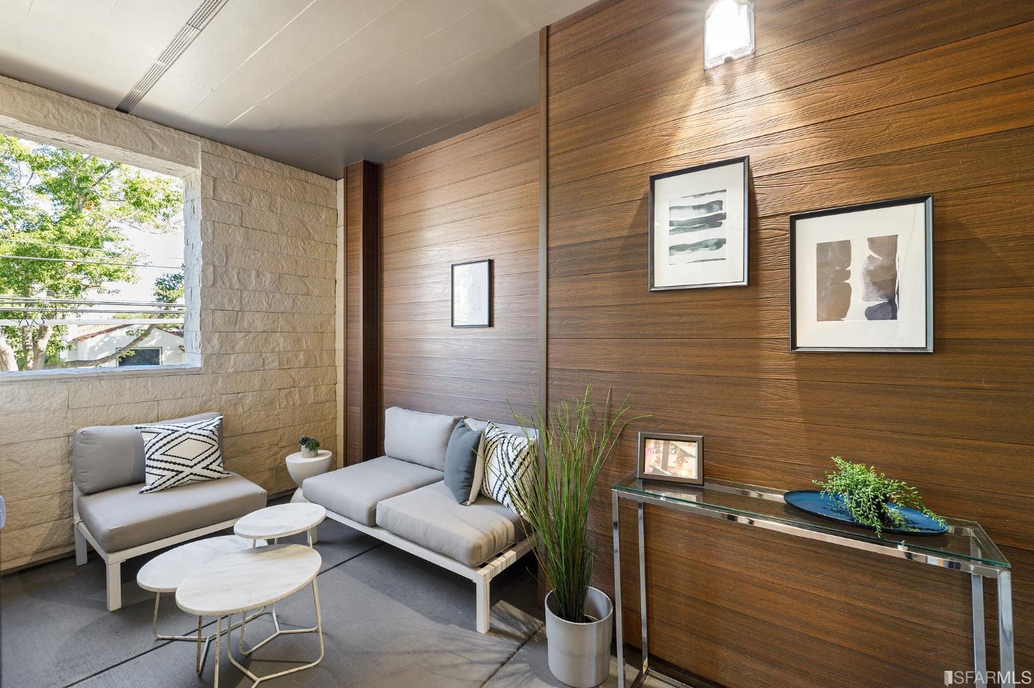 1493 Oak Grove Avenue Unit: 202